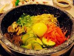 dolsot bibmbap